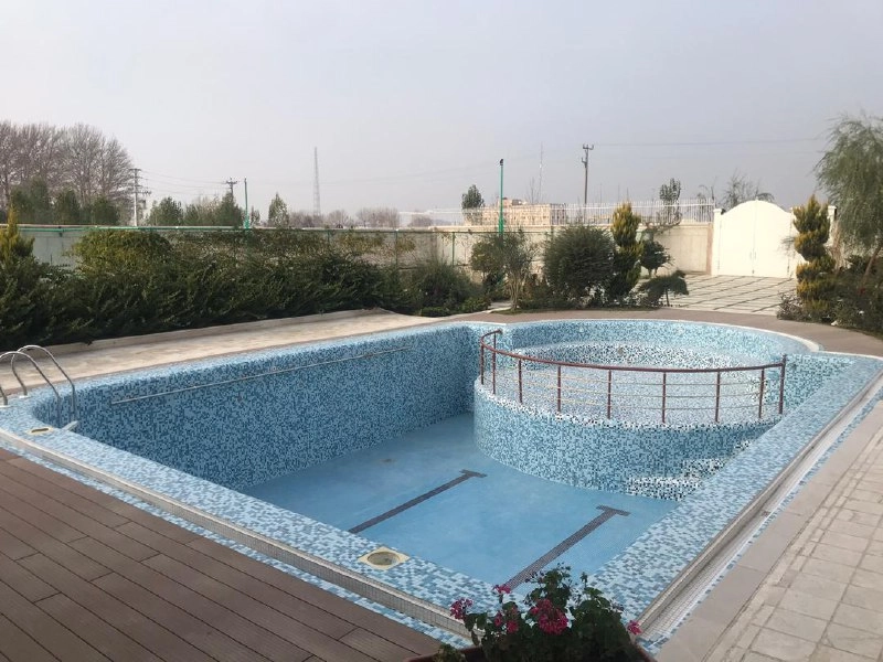 ساخت استخر با کامل ترین تجهیزات