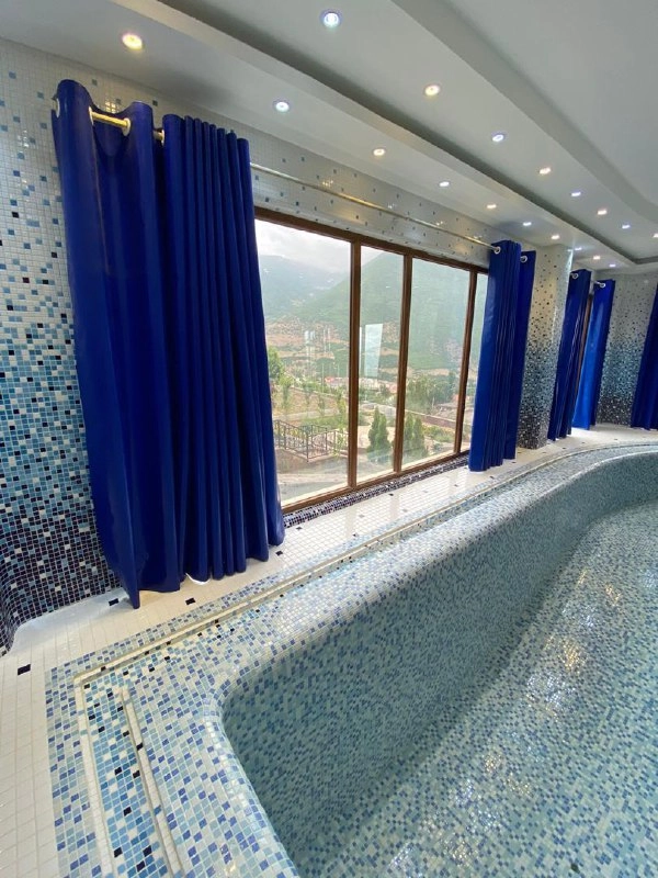 اجرای استخر با تجهیزات با کیفیت