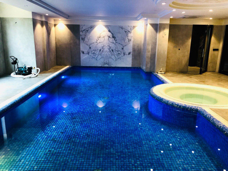 ساخت استخر و اجرا